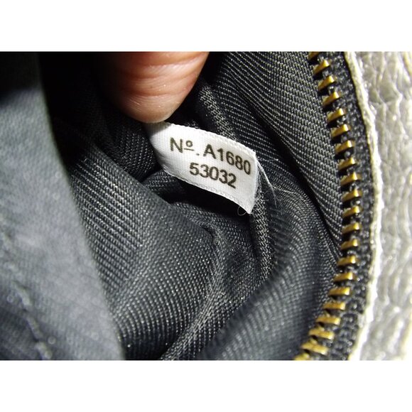 Coach Metallic Swagger Clutch Crossbody Bag Silver Secure Turnlock Closure - Picture 10 of 15